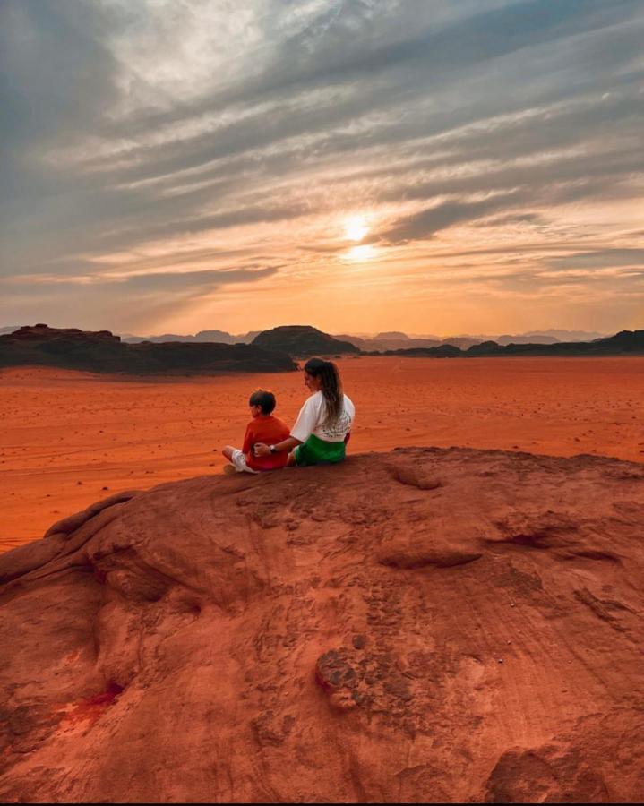 Apartamento Sun Luxury Camp &Tour Wadi Rum Exterior foto