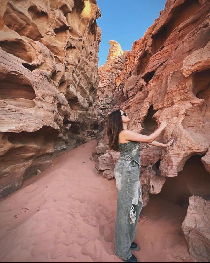 Apartamento Sun Luxury Camp &Tour Wadi Rum Exterior foto